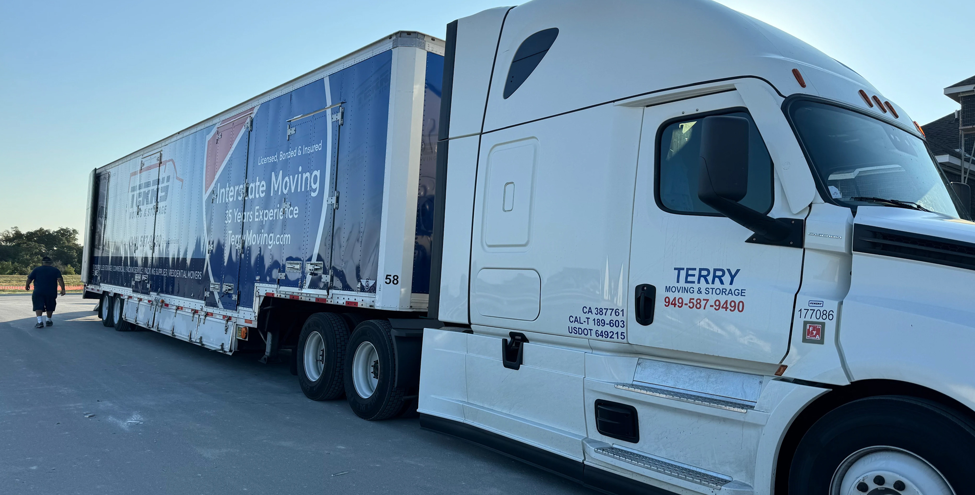Newport Beach Commercial Moving Company - Best Rates
