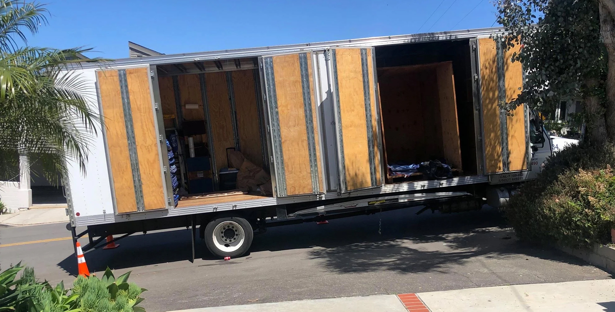 Movers Laguna Beach to Santa Ana and Santa Ana to Laguna Beach